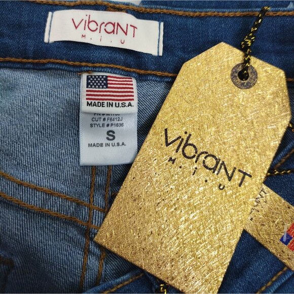 Distressed Denim Bermuda Shorts By Vibrant M.i.U Frayed Hem Made In USA S. - Picture 3 of 8